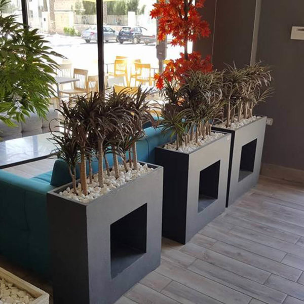 Bac A Fleur Désigne En Résine - BFD20